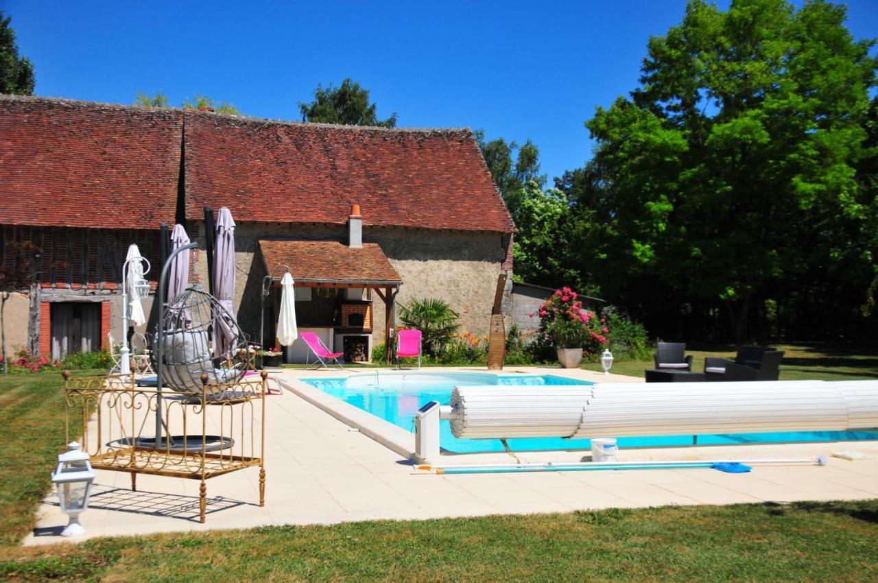 Les Guenins Bed & Breakfast Gien Dış mekan fotoğraf